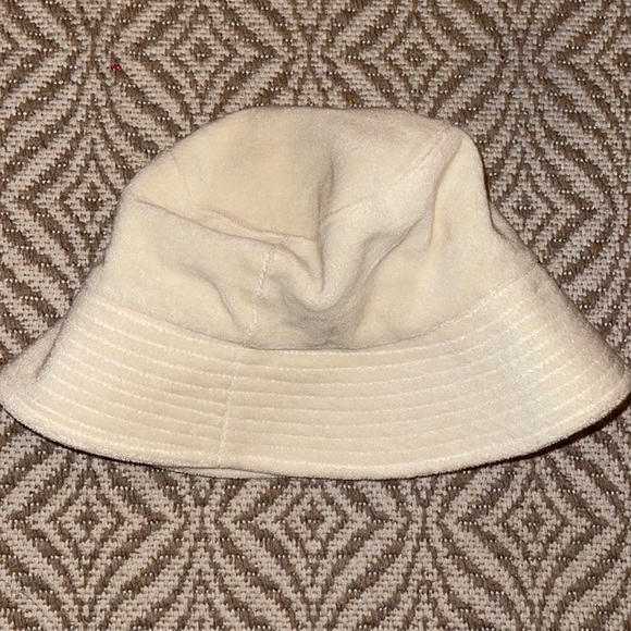Lack of color bucket hat